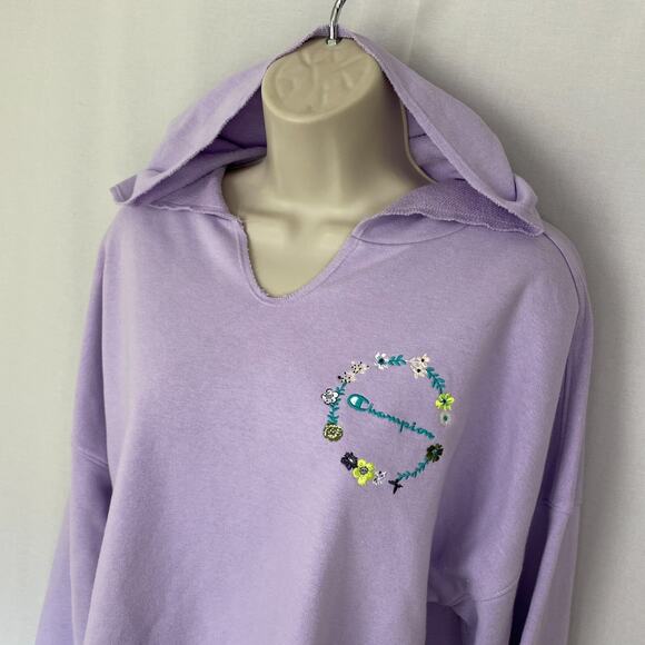Champion Cropped Hoodie Sweatshirt Women Medium Pastel Purple Embroidered Floral - Picture 2 of 11